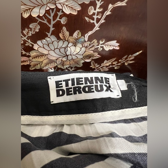 Elegant 100% Silk Fit & Flare Skirt - Picture 6 of 7